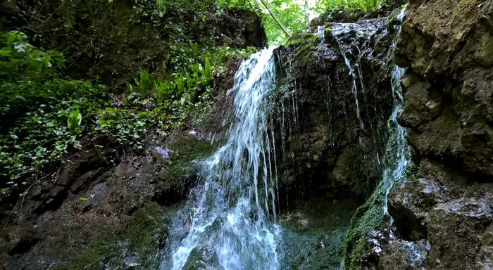 Dumbovački vodopad fruška gora smeštaj