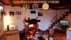 fruska gora smestaj u brvnari sa kaminom ranc platan