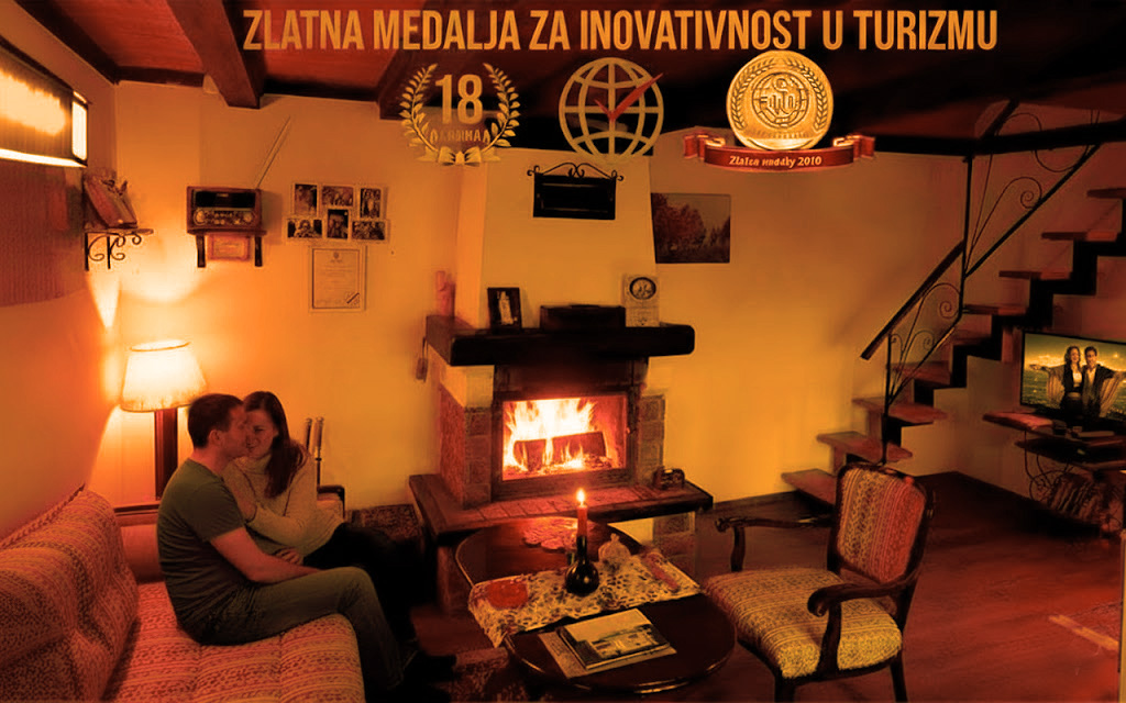 FRUŠKA-GORA-SMEŠTAJ-SA-KAMINOM-U-BRVNARI